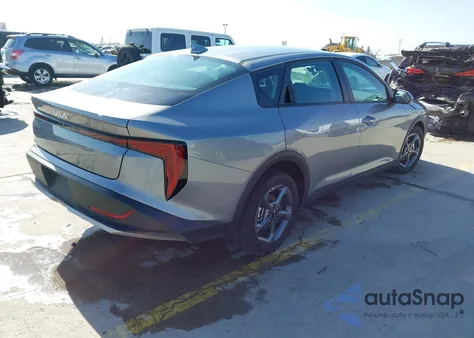 2025 Kia K4 Lxs from USA, damaged, VIN 3KPFT4DE8SE046054